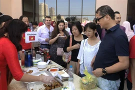越南积极参加在埃及举行的2019年度慈善义卖