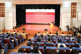 王廷惠：需为越南发展战略寻找可行性措施