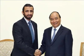 政府总理阮春福会见迪拜投资公司首席执行官