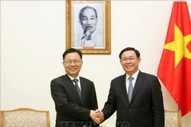 政府副总理王廷惠会见中国云南省政府常务副省长宗国英