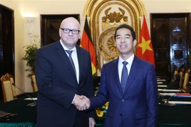 德方希望将越德两国战略伙伴关系迈入新发展阶段