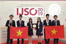 越南学生代表团在2019年IJSO竞赛中荣获3枚金牌和3枚银牌