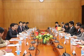 越老分享经济社会发展政策制定与实施经验