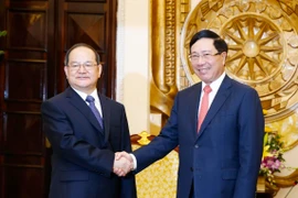 范平明会见广西壮族自治区党委书记鹿心社