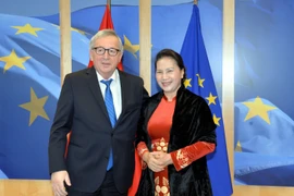 越南国会主席阮氏金银会见欧盟委员会主席让－克洛德·容克