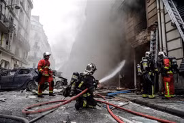 巴黎爆炸事件：遇难者中尚未发现越南公民