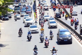 组图：河内市迎来超高温天气