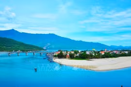 组图：陵姑海湾成为承天顺化省的旅游胜地之一