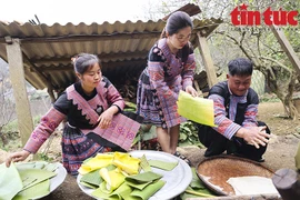 组图：糍粑——蒙族人春节期间不可或缺的食品