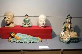“古陶之美”展览会在岘港市开幕(组图）