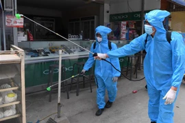 柬埔寨首相签发有关防疫措施的新法令 金边在两周内实行宵禁