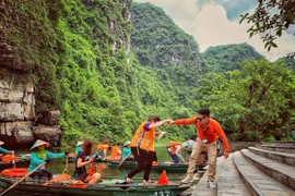 在新常态背景下促进国内旅游复苏