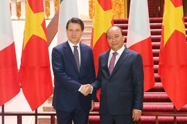 阮春福总理与意大利总理朱塞佩•孔特举行会谈（组图）