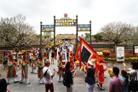 2019年新春假期全国各旅游景点吸引大量游客前来参观旅游（组图）