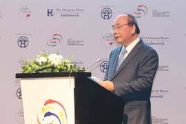 越南政府总理阮春福与意大利总理朱塞佩•孔特出席意大利-东盟企业论坛（组图）