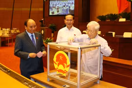 越南党与国家领导投票通过交通运输部部长和政府总监察长等职务的任命事宜。