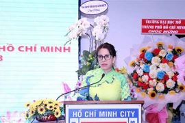 推进越古两国民间往来 加强两国关系