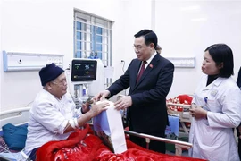 国会主席王廷惠莅临太原省调研