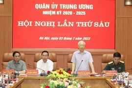 越共中央总书记阮富仲主持召开中央军委会议