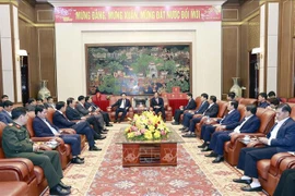 越南国会主席王廷惠要求兴安省推进基础设施建设 加大招商引资力度