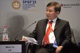 越南出席第二十六届圣彼得堡国际经济论坛 