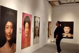 “走进莉莉的梦中”艺术图片展开展