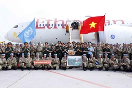 二号工兵队启程赴阿卜耶伊地区执行任务