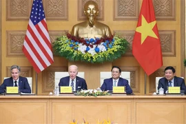 越南政府总理范明政和美国总统乔·拜登出席越美投资与改革创新高级别会议