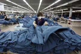 越英建交50周年：两国拥有进一步促进贸易投资合作的有利条件