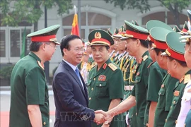 越南国家主席武文赏视察越南人民军总参谋部救援局
