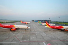 越南各家航空公司将飞往中国的航班开放时间推迟到2023年4月底