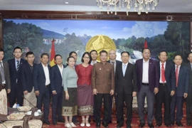 越南始终向老挝给予特别感情和最高优先