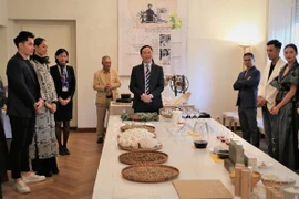 越意关系50周年：越南丝绸亮相意大利