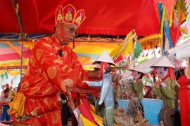 越南举行黄沙替身祭礼 缅怀为国家海岛主权而牺牲的黄沙兵