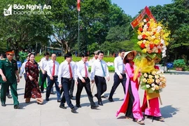 胡志明主席诞辰133周年：一系列庆祝活动在国内各地纷纷举行