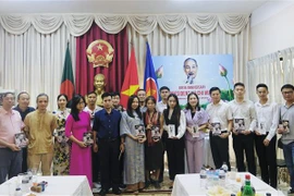 胡志明主席诞辰133周年：参观胡伯伯曾在美国生活与工作之地
