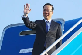 越南国家主席武文赏启程前往北京 开始出席第三届“一带一路”国际合作高峰论坛之行