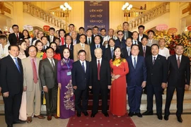 阮富仲总书记出席越南文学艺术协会联合会成立75周年庆典