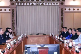 促进胡志明市和韩国首尔两个民选机构之间的合作