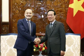 越南国家主席武文赏会见意大利驻越大使