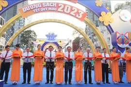 2023癸卯年春节书街节：提高居民阅读文化