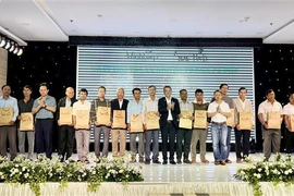 越南万户农民获取咖啡可持续生产技术