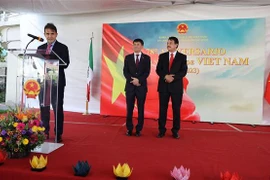  墨西哥官员对越南取得的成就给予好评