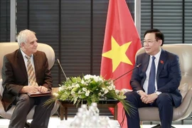 越南国会主席王廷惠在保加利亚开展的活动