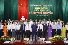 国会主席王廷惠出席广治省人民议会第十八次会议开幕式