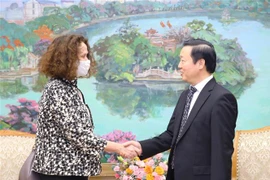 越南政府副总理陈红河会见世行驻越南首席代表