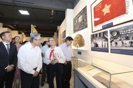”爱国竞赛号召书“发起75周年：“爱国竞赛-培育绿芽”专题展正式开幕