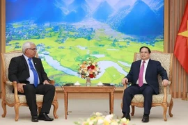 越南政府总理范明政会见古巴司法部长奥斯卡