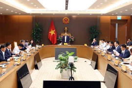 黎明慨副总理：为经济提供充足流动性的同时保障信贷体系的安全