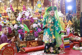 跳神礼仪演唱——信封圣母信仰中的特殊礼仪